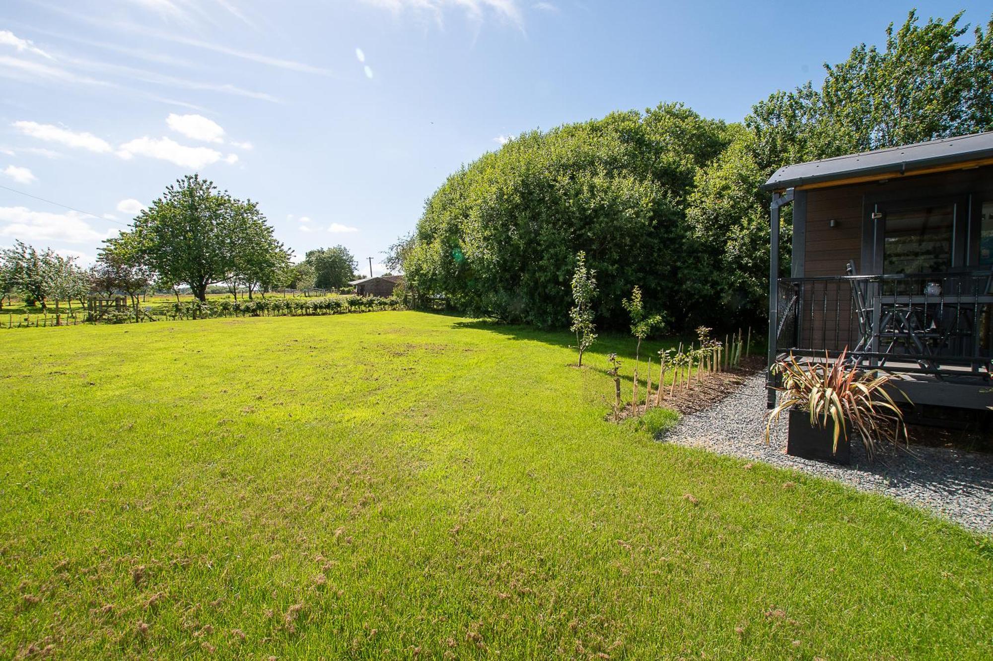 Peppercorn Pod At Beck House Glamping Salmonby Exterior foto