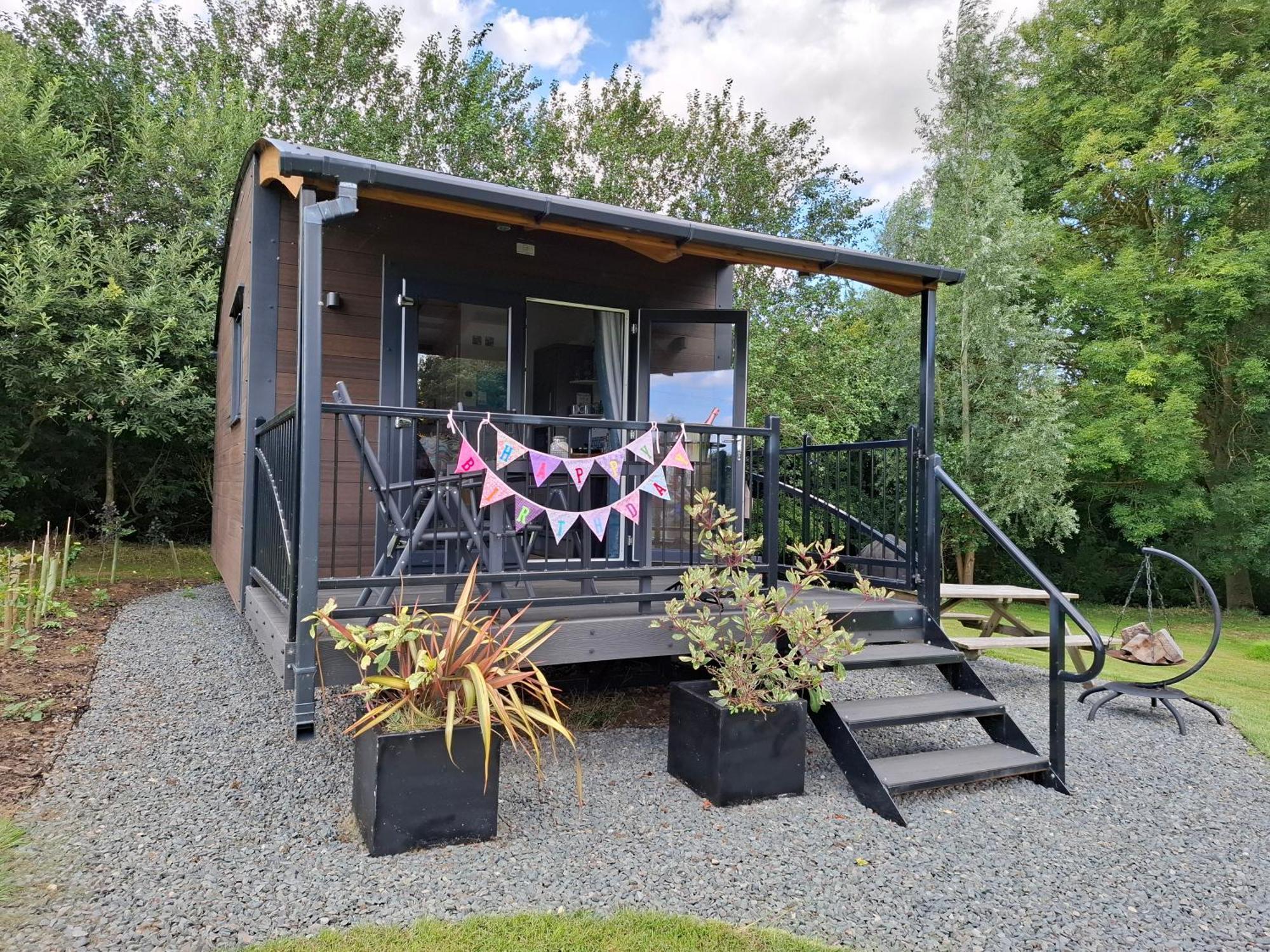 Peppercorn Pod At Beck House Glamping Salmonby Exterior foto